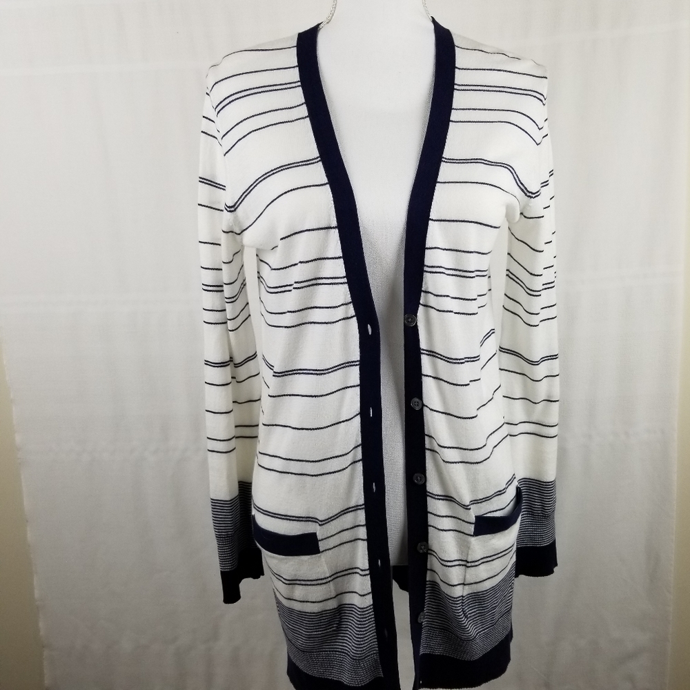 Gap long sleeve thin long cardigan size M